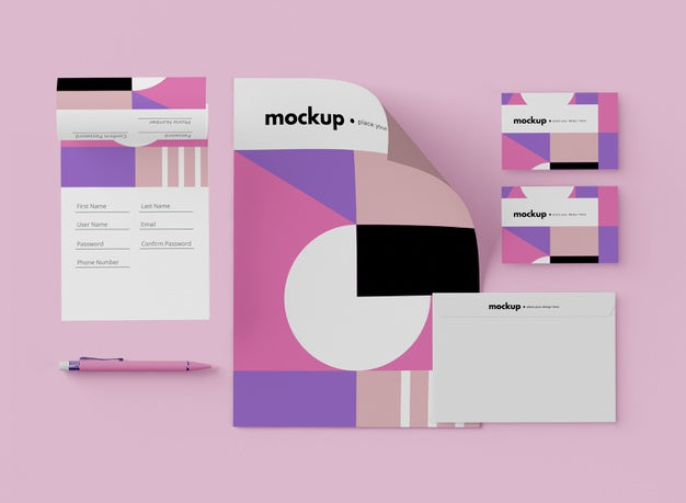 Top View Of Paper With Card And Geometric Shapes Psd