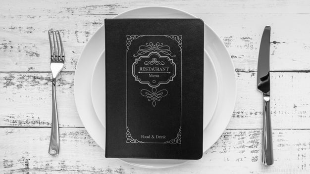 Top View Of Plates With Cutlery Psd