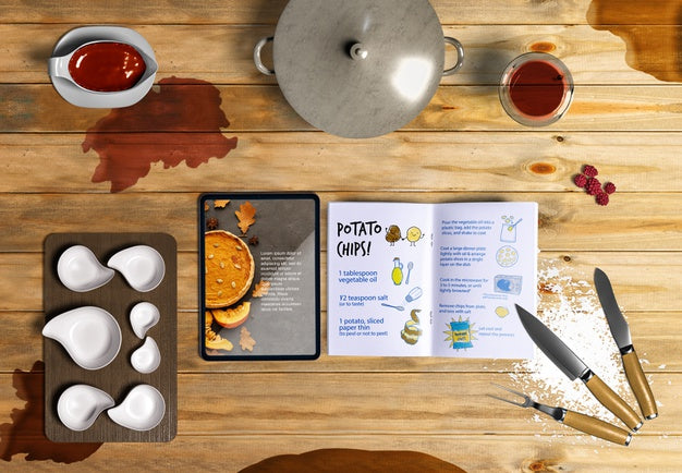 Top View Of Thanksgiving Concept On Wooden Table Psd