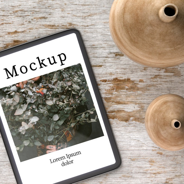 Top View Of Vases On Wooden Surface As Decor Psd