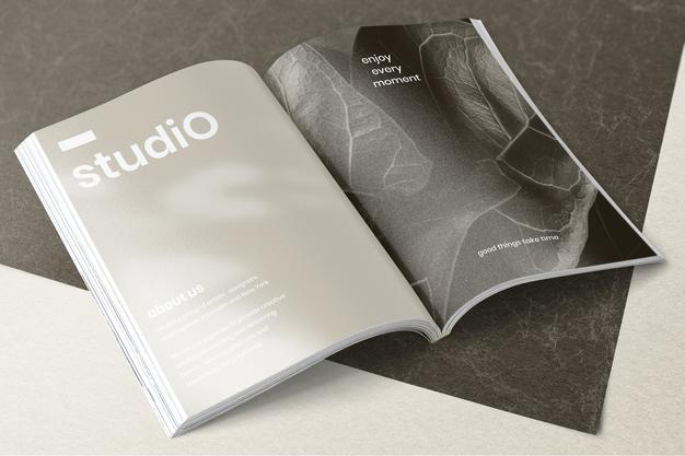 Top View On Magazine Mockup Advertisement Psd