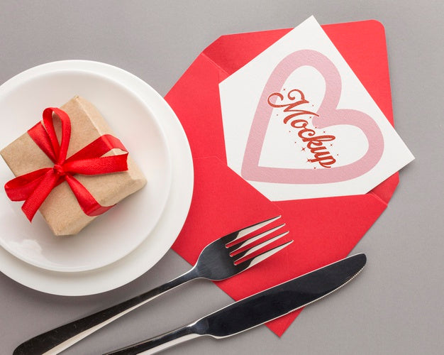 Top View Valentine'S Day Gift With Mock-Up Letter Psd