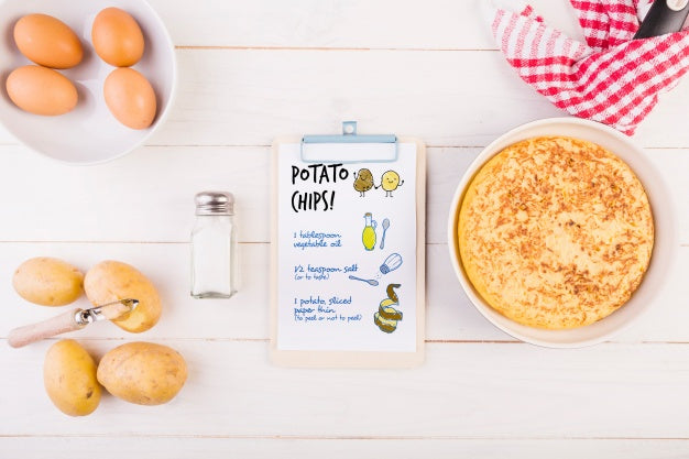 Traditional Spanish Food Mockup With Clipboard Psd