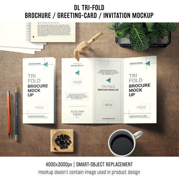 Trifold Brochure Or Invitation Mockup Still Life Concept Psd