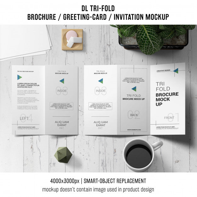 Trifold Brochure Or Invitation Mockup Still Life Concept Psd