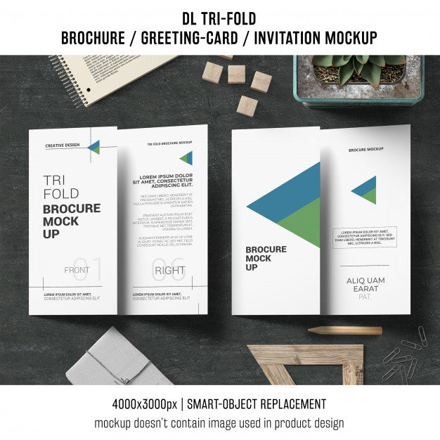 Trifold Brochure Or Invitation Mockup With Still Life Concept Psd