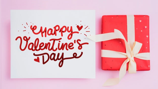 Valentines Card Mockup With Presents Psd