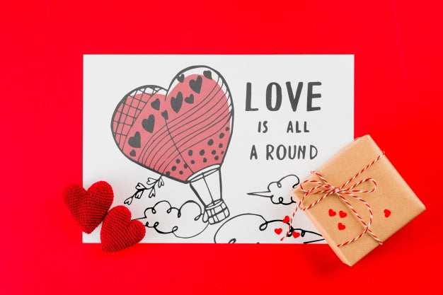 Valentines Card Mockup With Presents Psd