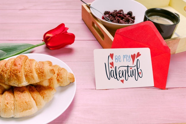 Valentines Day Card Mockup With Breakfast Psd