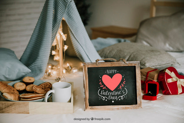 Valentines Frame And Elements Mockup Psd