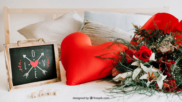Valentines Frame And Elements Mockup Psd