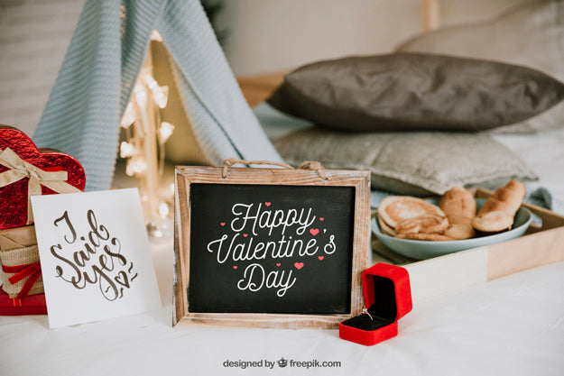Valentines Frame And Elements Mockup Psd