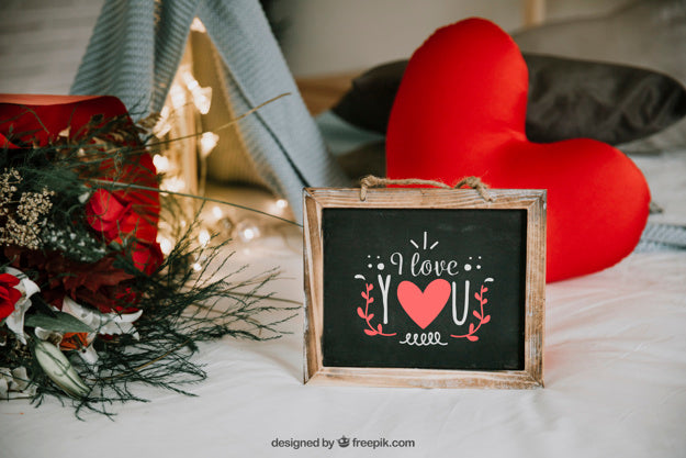 Valentines Frame And Elements Mockup Psd