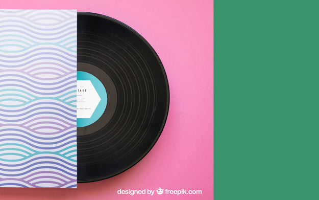 Vinyl Mockup With Space On Right Psd