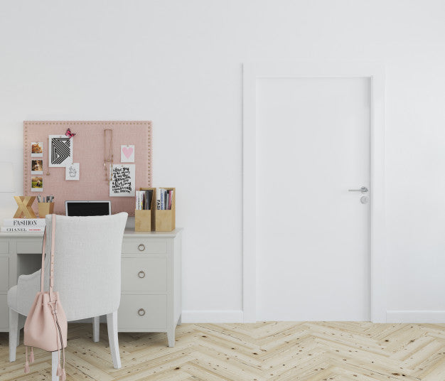 Wall With Blank Door Mockup Psd