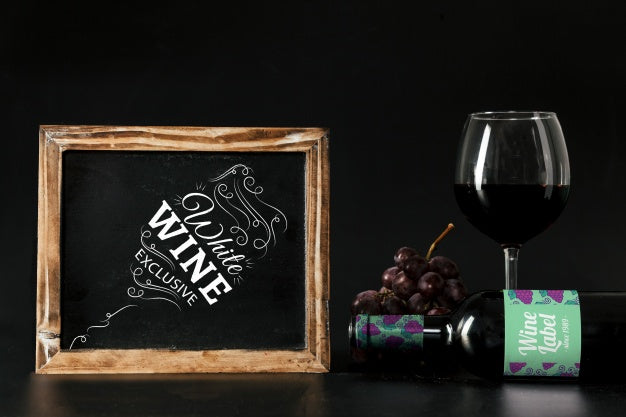 Wine Mockup With Slate Psd