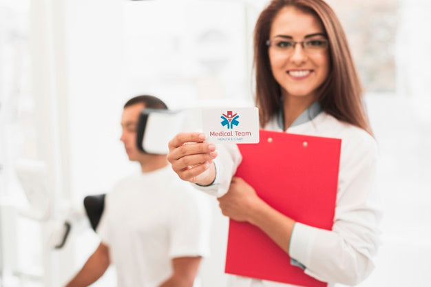 Woman Holding A Clipboard And A Mock-Up Clinical Card Psd