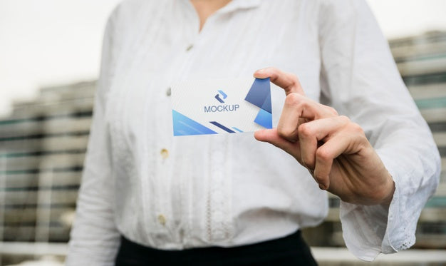 Woman Holding Business Card Outdoor Psd