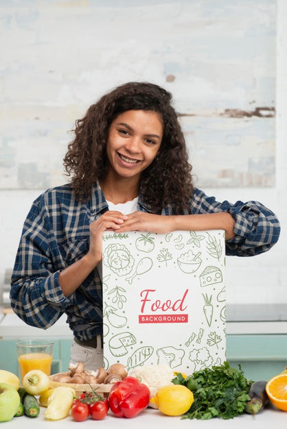 Woman In Kitchen With Healthy Vegetables Psd