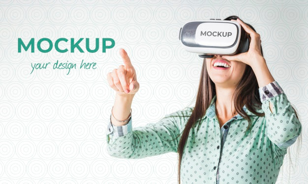 Woman Playing A Virtual Reality Game While Wearing Goggles Psd