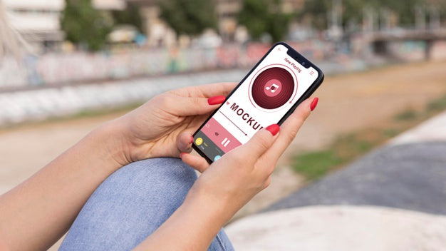 Woman Reading Book On Phone Psd