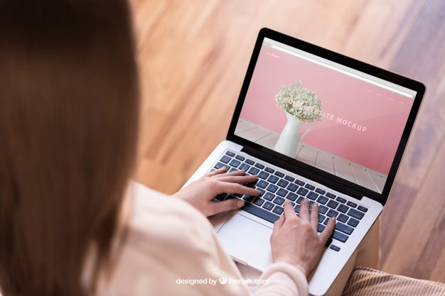 Woman Typing On Laptop Psd