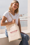 Woman With Bag Mock-Up Concept Psd