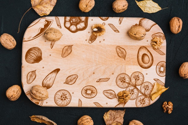 Wooden Board Mockup With Autumn Concept Psd