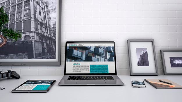 Workspace Mockup With Computer Psd